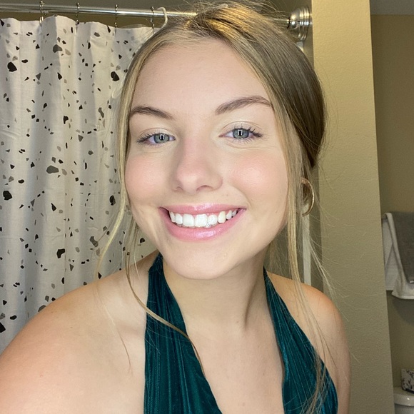 Meet your Posher, Cadence - Picture 1 of 1